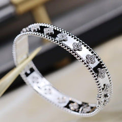 CLOVER BRACELET 8MM DIAMONDS