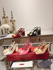 ONE STUD WHITE PATENT LEATHER LACE-UP HIGH HEELS 85 MM