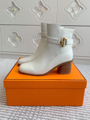 HM 25S ANKLE BOOTS 50 MM IN WHITE CALFSKIN WITH GOLD HARDWARE