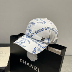 BASEBALL HAT WHITE PATTERN 674029