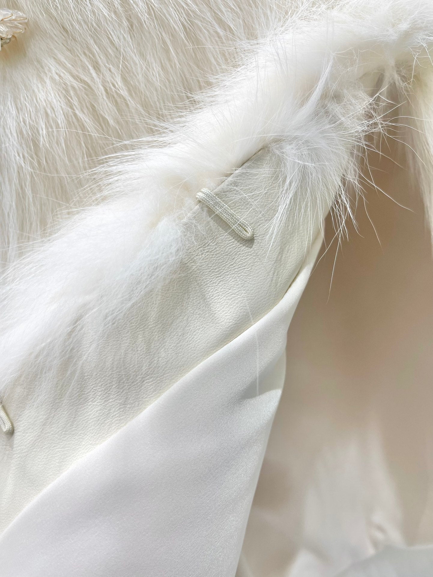 YSL 25S FUR VEST STYLE 227