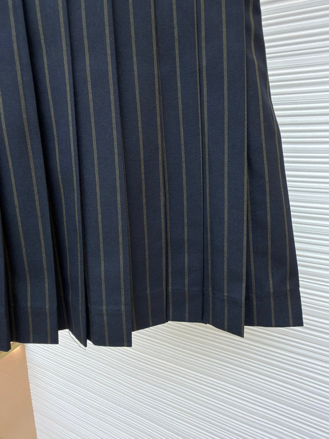 MIUMIU 26S PLEATED MINI SKIRT STYLE 1091