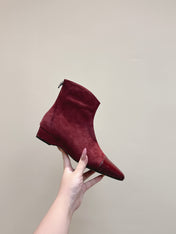 ALAIA 26S ANKLE BOOTS IN DARK RED SUEDE AND GLOSSY CALFSKIN