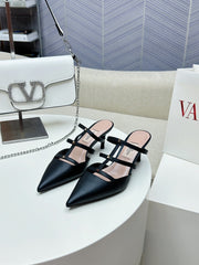 ROCKSTUD WISPY BLACK CALFSKIN MULE 60MM
