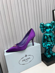 HIGH-HEEL PUMPS IN VIOLET SATIN