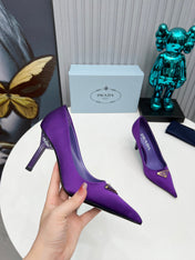 HIGH-HEEL PUMPS IN VIOLET SATIN