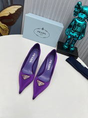 HIGH-HEEL PUMPS IN VIOLET SATIN