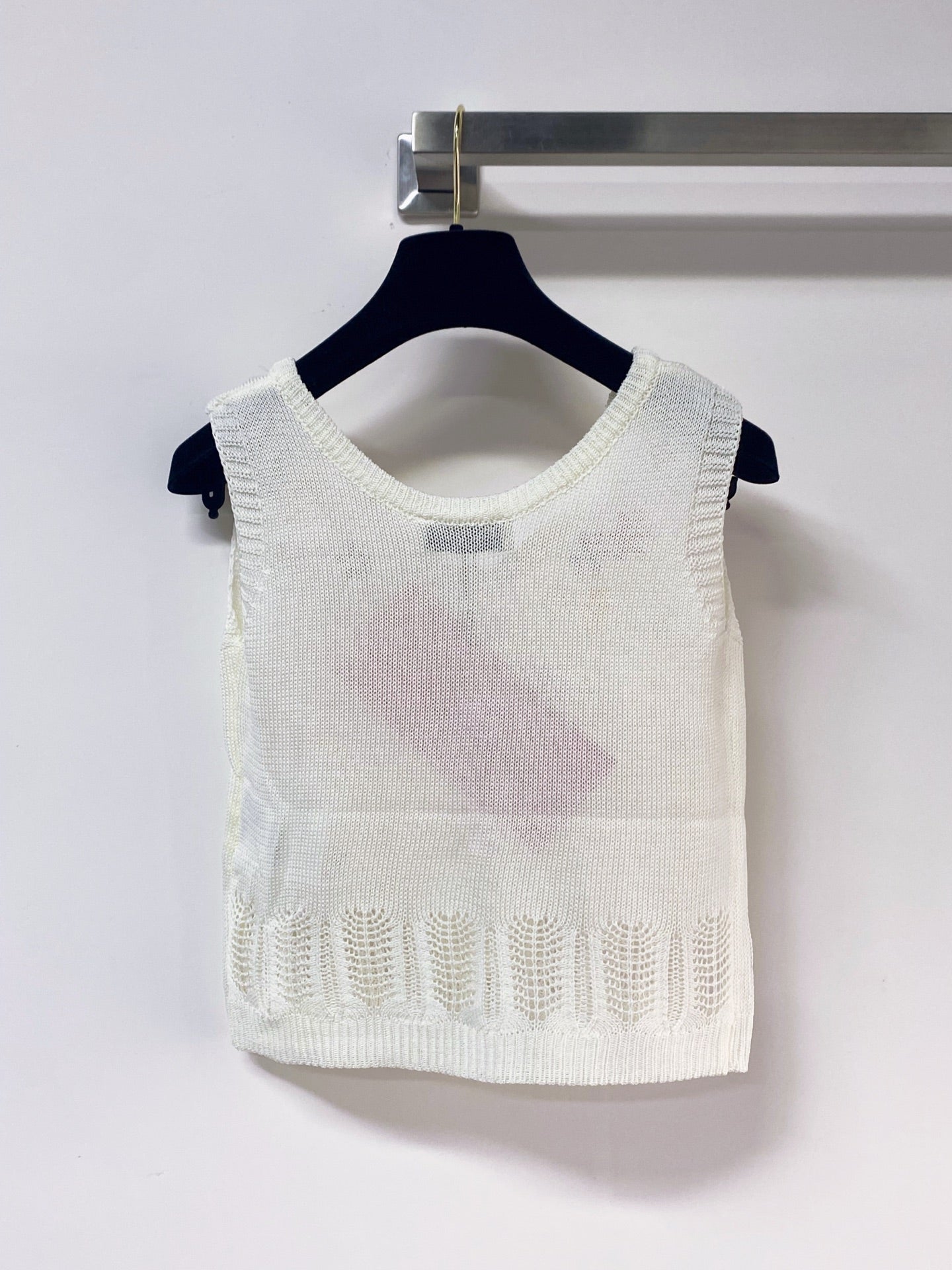 MIUMIU 26S SLEEVELESS SWEATER STYLE 1133